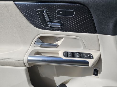 Certified 2026 Mercedes-Benz GLA 250 image 22