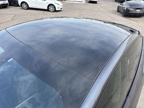 Used 2022 Tesla Model 3 Performance image 9