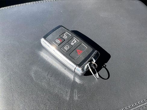 Used 2022 Land Rover Defender 110 X image 10