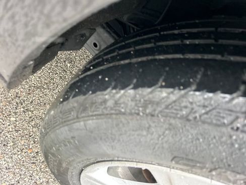 Used 2023 Toyota Highlander L image 54