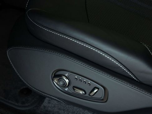 New 2026 Aston Martin DBX 707 image 19