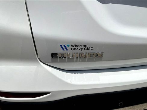 Used 2024 Chevrolet Equinox LT FWD image 24