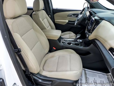 Used 2023 Chevrolet Traverse LS w/ Safety Package AWD/4WD image 32