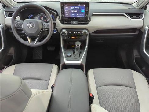 Used 2022 Toyota RAV4 Limited AWD/4WD image 18