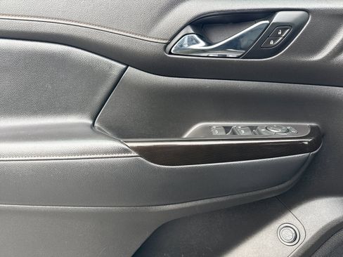 Used 2020 GMC Acadia AT4 w/ Driver Alert Package II image 11