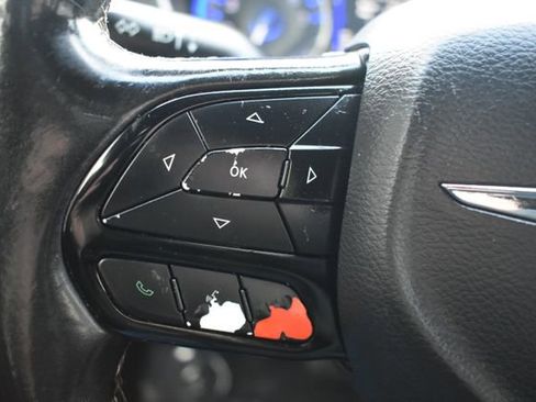 Used 2019 Chrysler Pacifica Touring Plus w/ S Appearance Package image 23