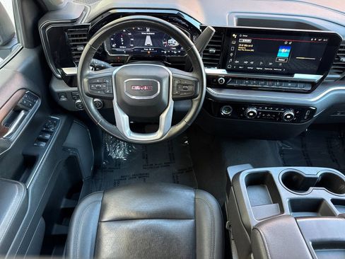 Used 2024 GMC Sierra 1500 SLT AWD/4WD image 11