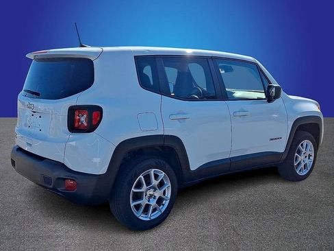 Used 2023 Jeep Renegade Latitude image 4