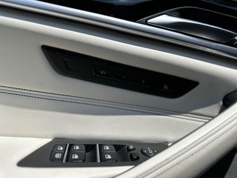 Used 2019 BMW M550i xDrive AWD/4WD image 19
