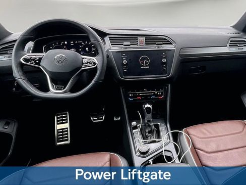 Used 2024 Volkswagen Tiguan SEL R-Line image 8