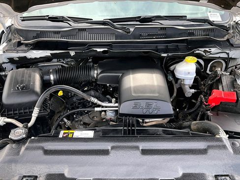 Used 2024 RAM 1500 Classic SLT AWD/4WD image 30