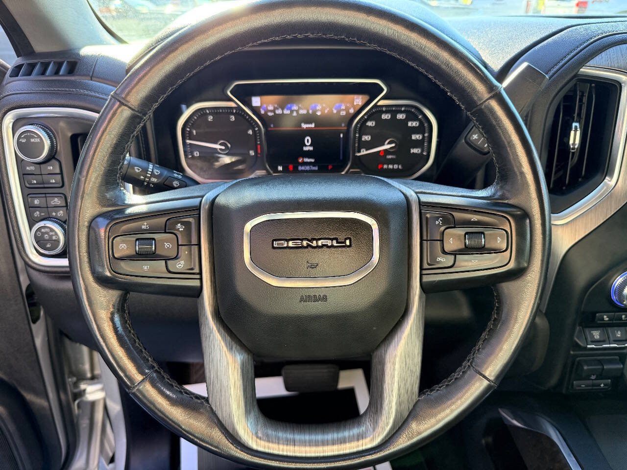 Used 2020 GMC Sierra 2500 Denali w/ Technology Package AWD/4WD image 23