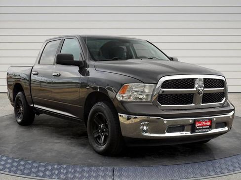 Used 2017 RAM 1500 Classic SLT AWD/4WD image 1