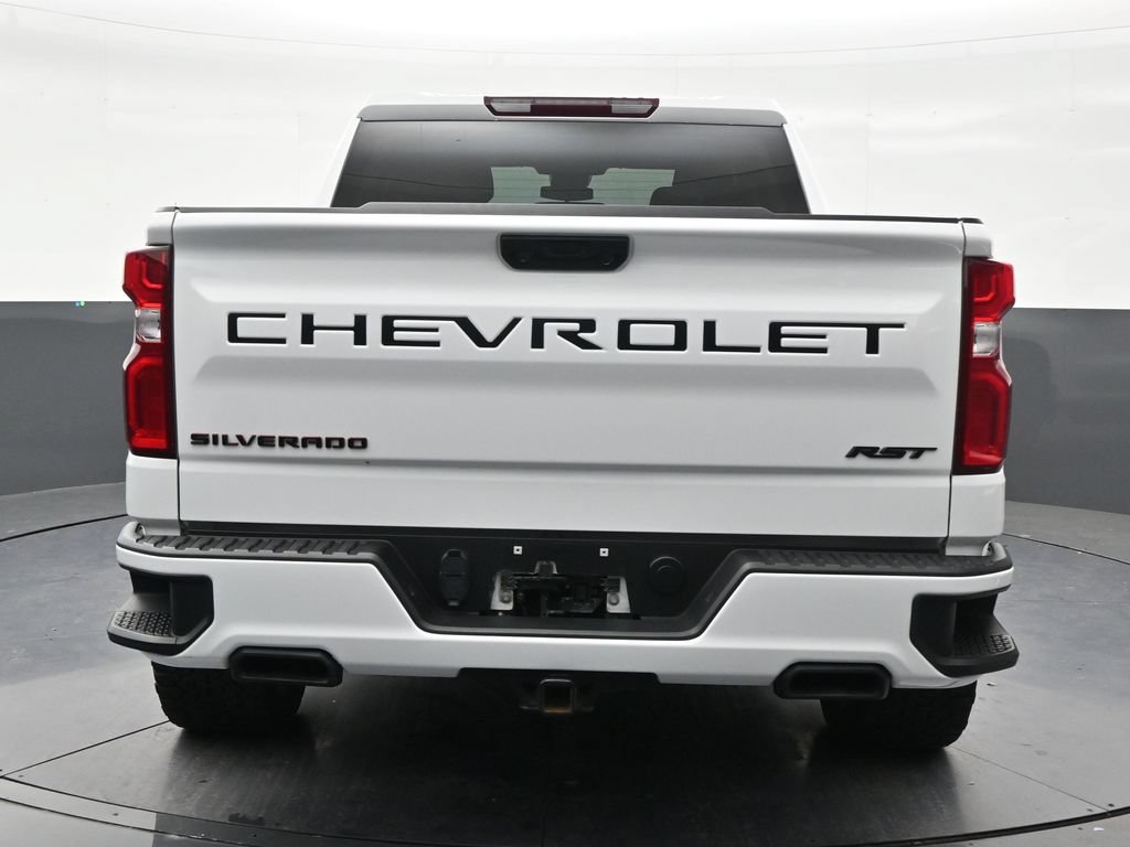 Used 2024 Chevrolet Silverado 1500 RST w/ Redline Edition AWD/4WD image 4