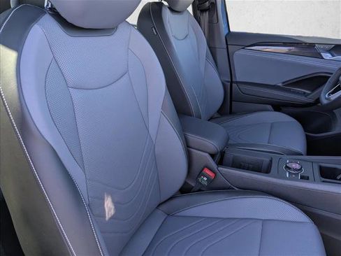 New 2026 Volkswagen Tiguan SE R-Line image 28