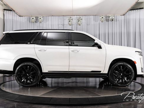 Used 2021 Cadillac Escalade Sport w/ Driver Assist Tech Package image 19