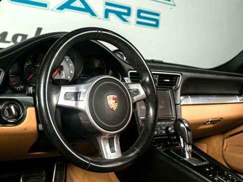 Used 2015 Porsche 911 Carrera S image 6