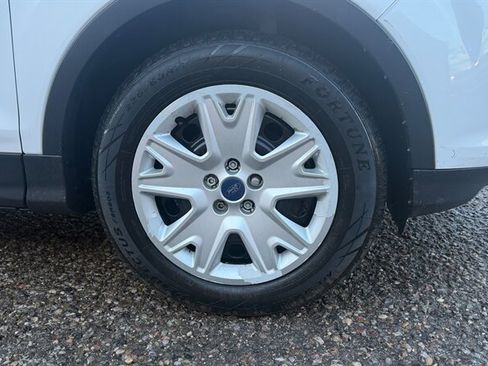 Used 2014 Ford Escape S FWD image 21
