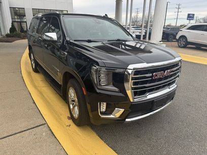 Used 2022 GMC Yukon XL SLT w/ SLT Premium Package