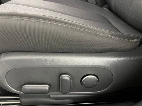 Used 2024 Hyundai Ioniq 5 SE image 24