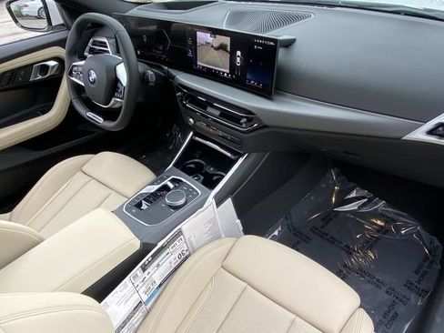 Used 2026 BMW 230i Coupe w/ Premium Package RWD image 12
