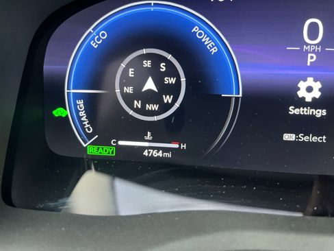 Used 2026 Toyota Camry XLE FWD image 18