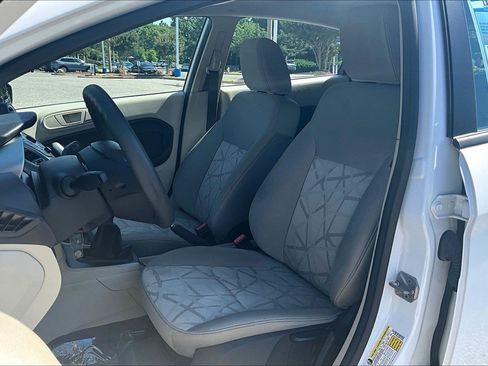 Used 2011 Ford Fiesta SE w/ 201A Rapid Spec Order Code FWD image 25