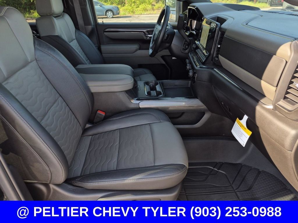 Used 2026 Chevrolet Silverado 2500 ZR2 w/ LPO, Dark Essentials Package AWD/4WD image 15