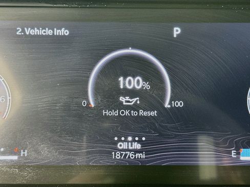 Used 2023 Jeep Grand Cherokee L Laredo RWD image 12