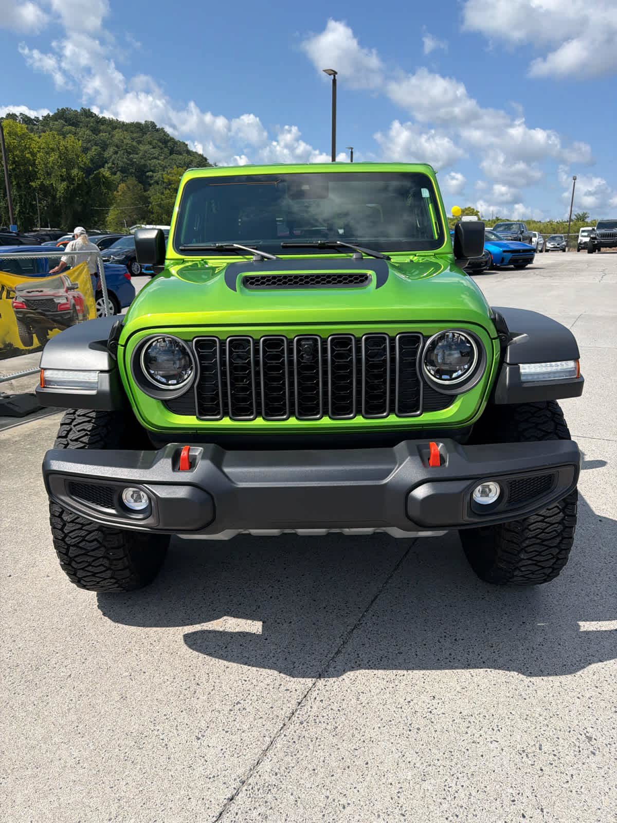 Used 2025 Jeep Gladiator Mojave w/ Safety Group AWD/4WD image 3