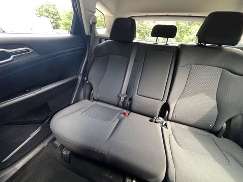 Used 2026 Kia Sportage LX FWD image 40