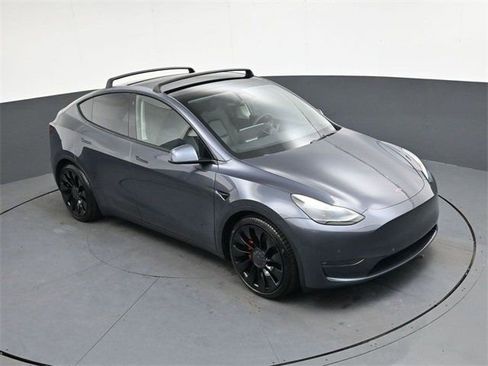 Used 2021 Tesla Model Y Performance image 21