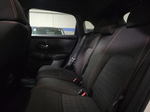 Used 2023 Honda HR-V Sport image 10