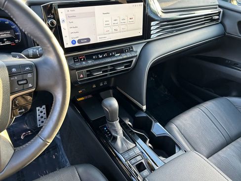 Used 2025 Toyota Camry XSE image 20