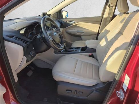 Used 2019 Ford Escape SEL AWD/4WD image 12