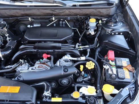 Used 2012 Subaru Outback 2.5i Limited w/ Moonroof Pkg image 41