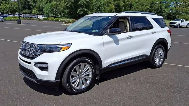 Used 2021 Ford Explorer Limited w/ Hybrid Equipment Group 310A AWD/4WD image 4