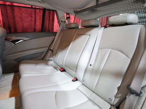 Used 2005 Mercedes-Benz E 320 Wagon image 14