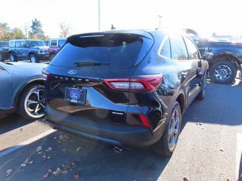 New 2026 Ford Escape ST-Line w/ Tech Pack #1 image 3