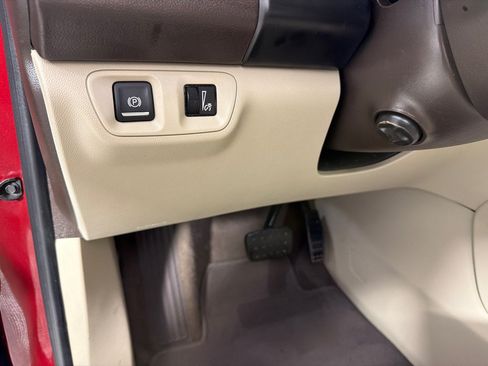 Used 2017 GMC Acadia Denali w/ Technology Package FWD image 14