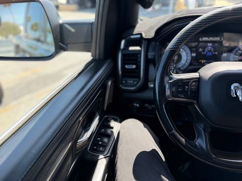 Used 2021 RAM 1500 Limited AWD/4WD image 7