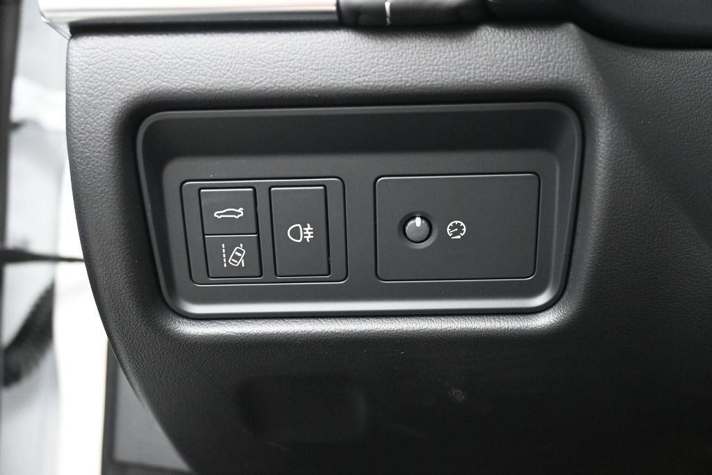 Used 2023 Jaguar F-TYPE R-Dynamic AWD/4WD image 19
