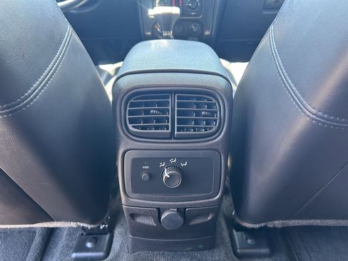Used 2006 GMC Envoy SLE w/ Sle Preferred Equipment Group AWD/4WD image 28