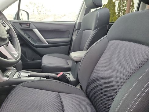 Used 2018 Subaru Forester 2.5i Premium w/ All-Weather Package image 18