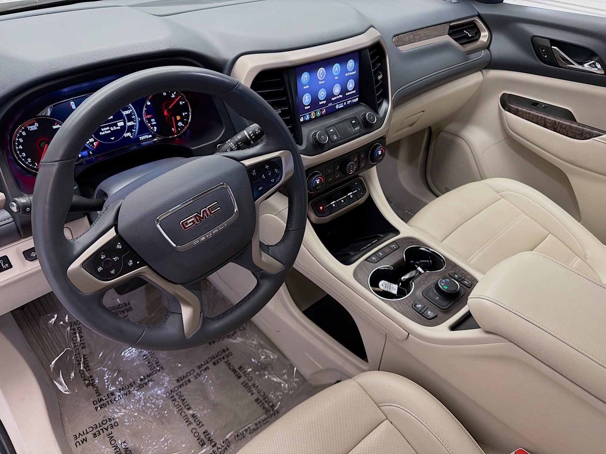 Used 2023 GMC Acadia Denali AWD/4WD image 7