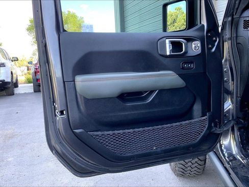 Certified 2024 Jeep Gladiator Mojave AWD/4WD image 23