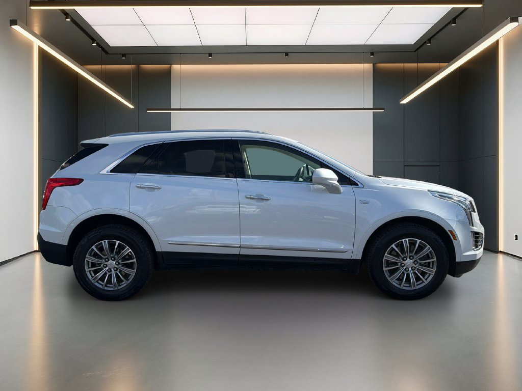 Used 2017 Cadillac XT5 Luxury FWD image 7