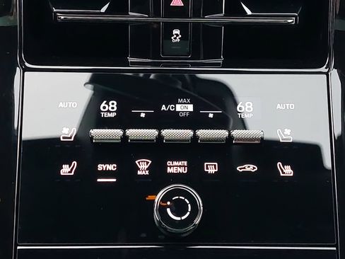 New 2026 Porsche Panamera image 23