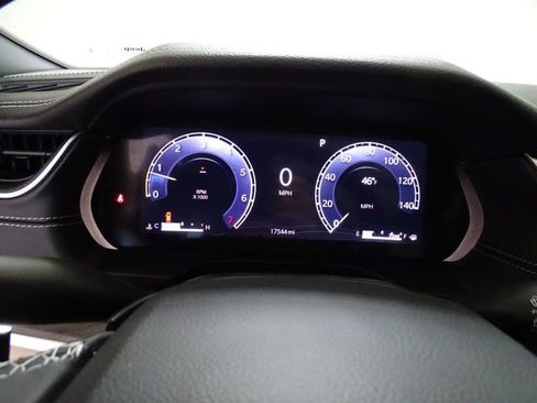 Certified 2024 Jeep Grand Cherokee L Limited w/ Luxury Tech Group II image 18