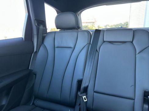 Used 2025 Audi Q7 3.0T Premium w/ Convenience Package image 12